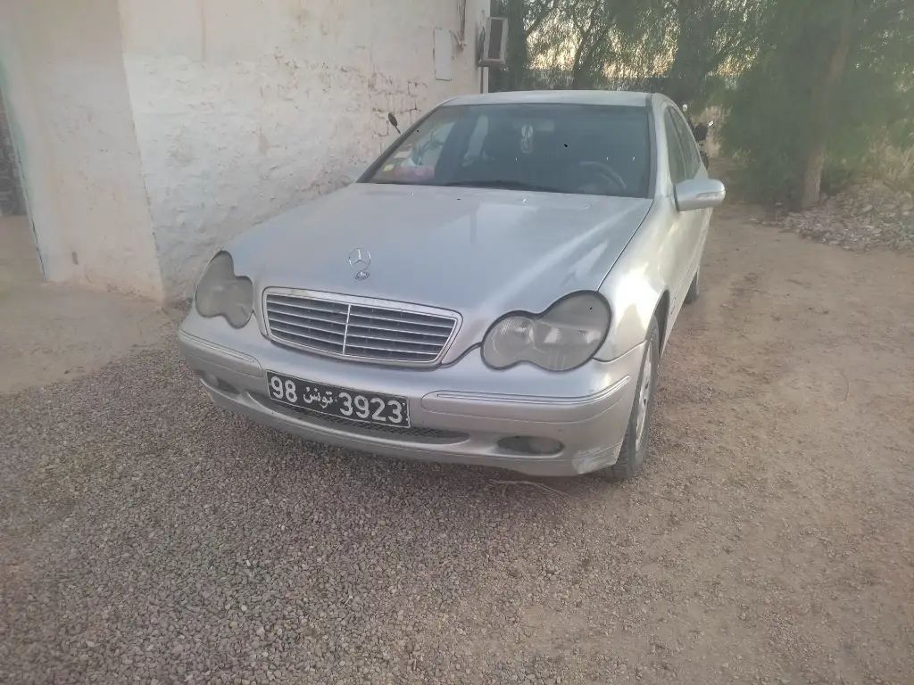 Mercedes Classe C - Photo 10
