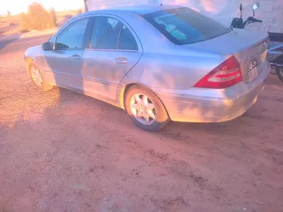 Mercedes Classe C - Photo 8