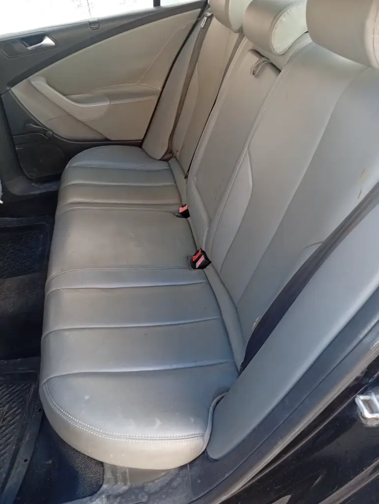 Volkswagen Passat - Photo 8