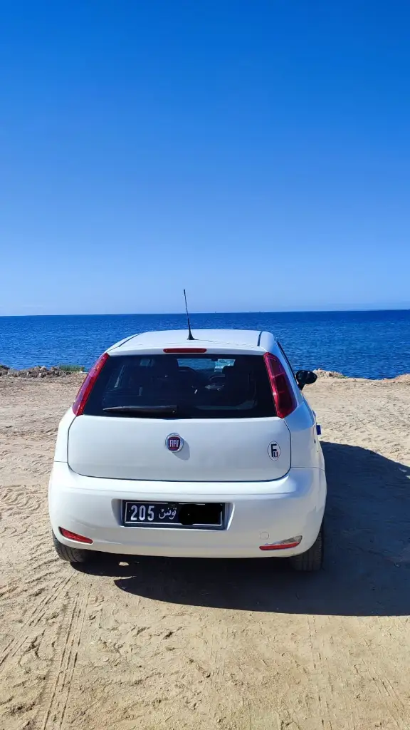 Fiat GRANDE PUNTO - Photo 8