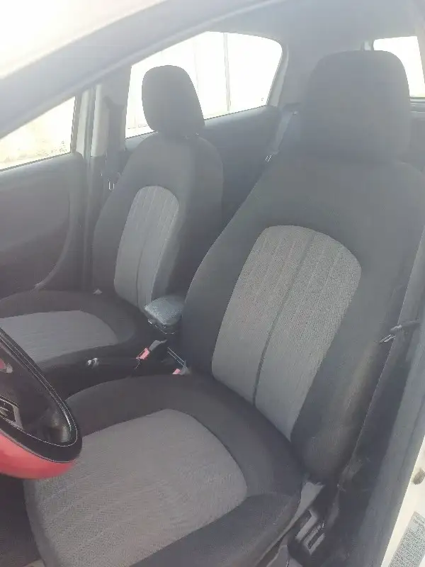 Fiat GRANDE PUNTO - Photo 10