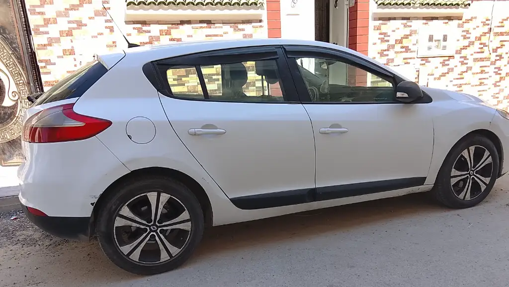 Renault Megane - Photo 3