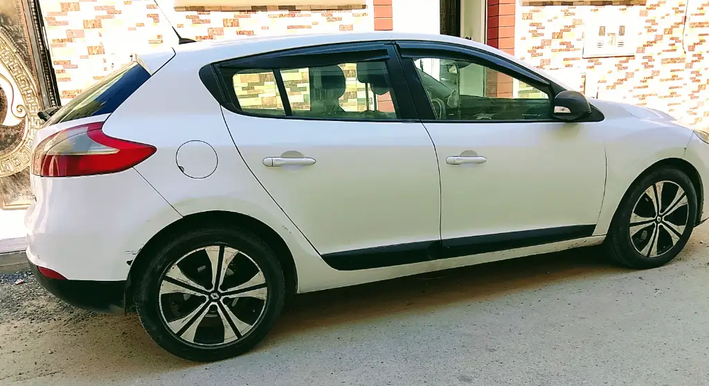 Renault Megane - Photo 4