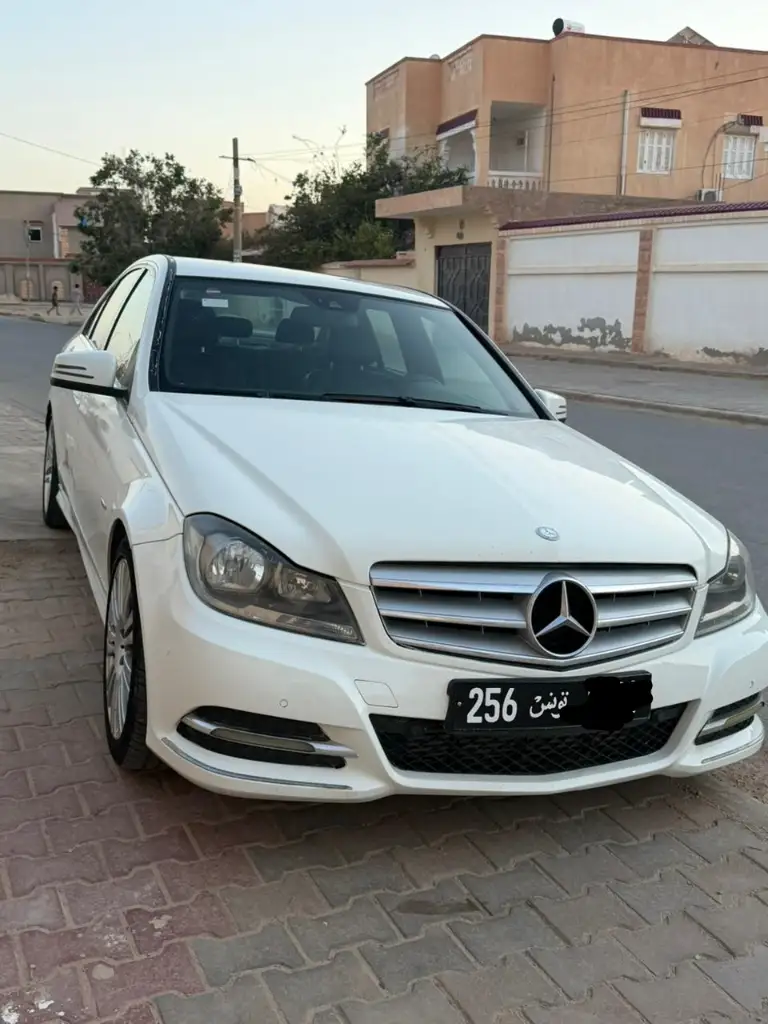 Mercedes Classe C - Photo 2