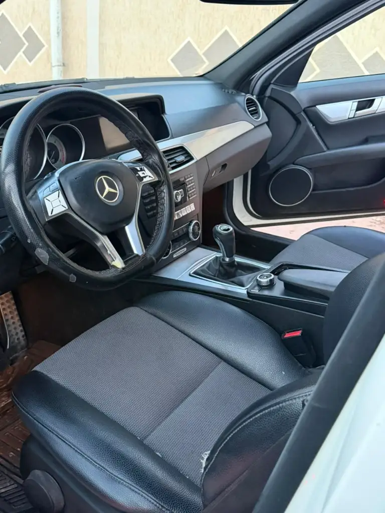 Mercedes Classe C - Photo 12