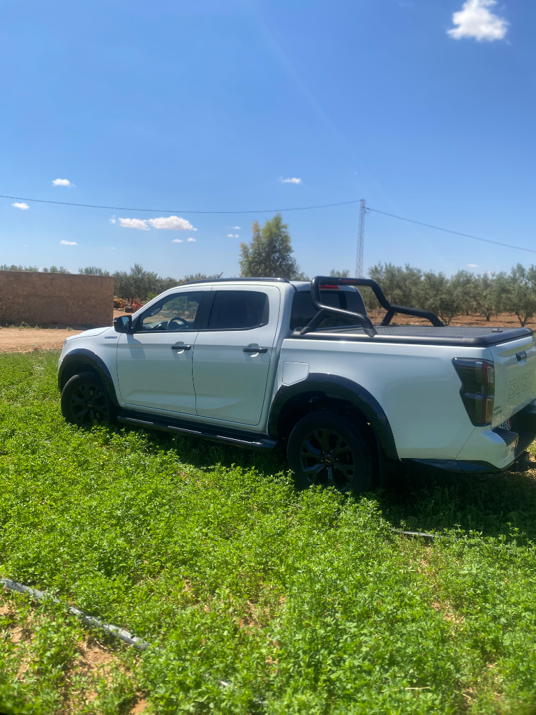 Isuzu D-MAX III - Photo 5