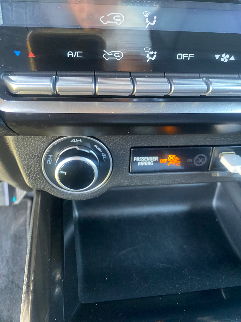 Isuzu D-MAX III - Photo 9