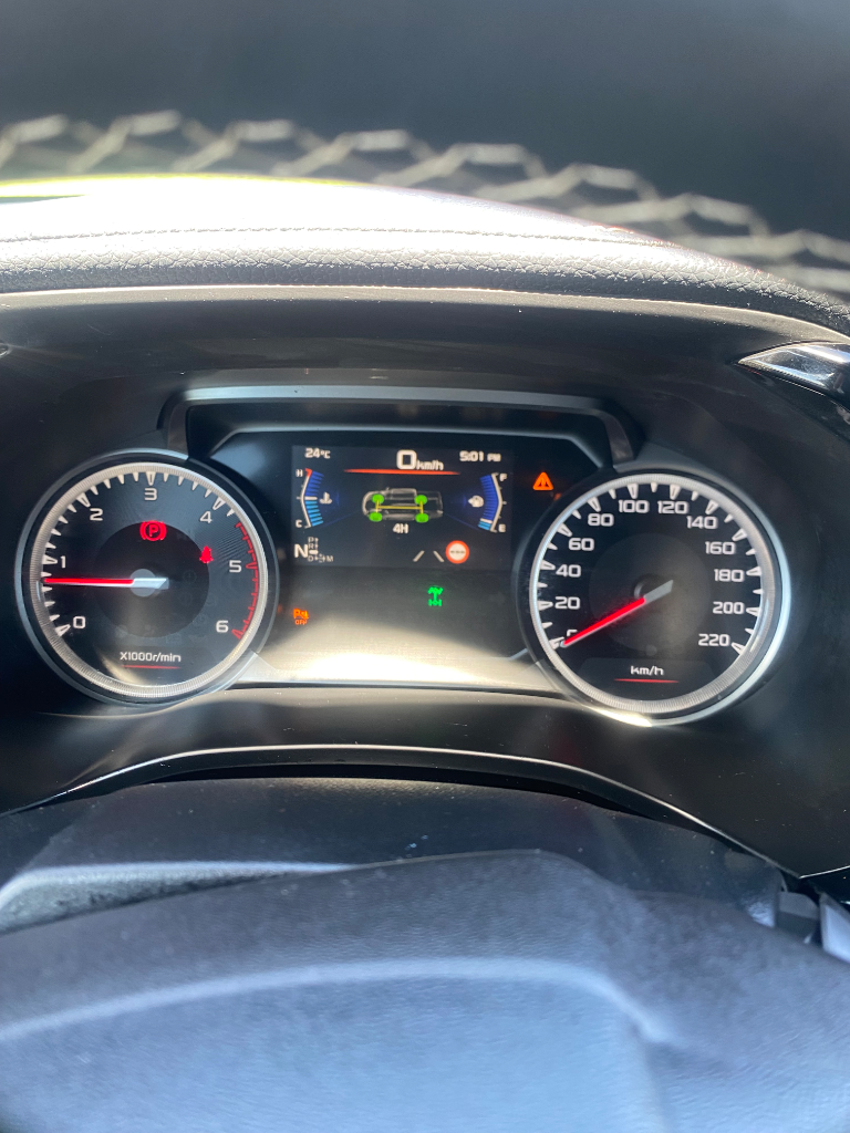 Isuzu D-MAX III - Photo 10