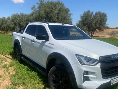 Isuzu D-MAX III - Photo 9