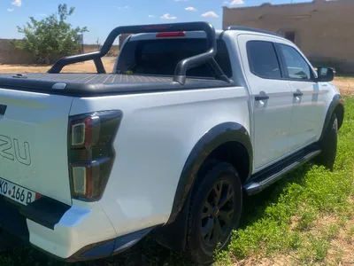 Isuzu D-MAX III - Photo 7