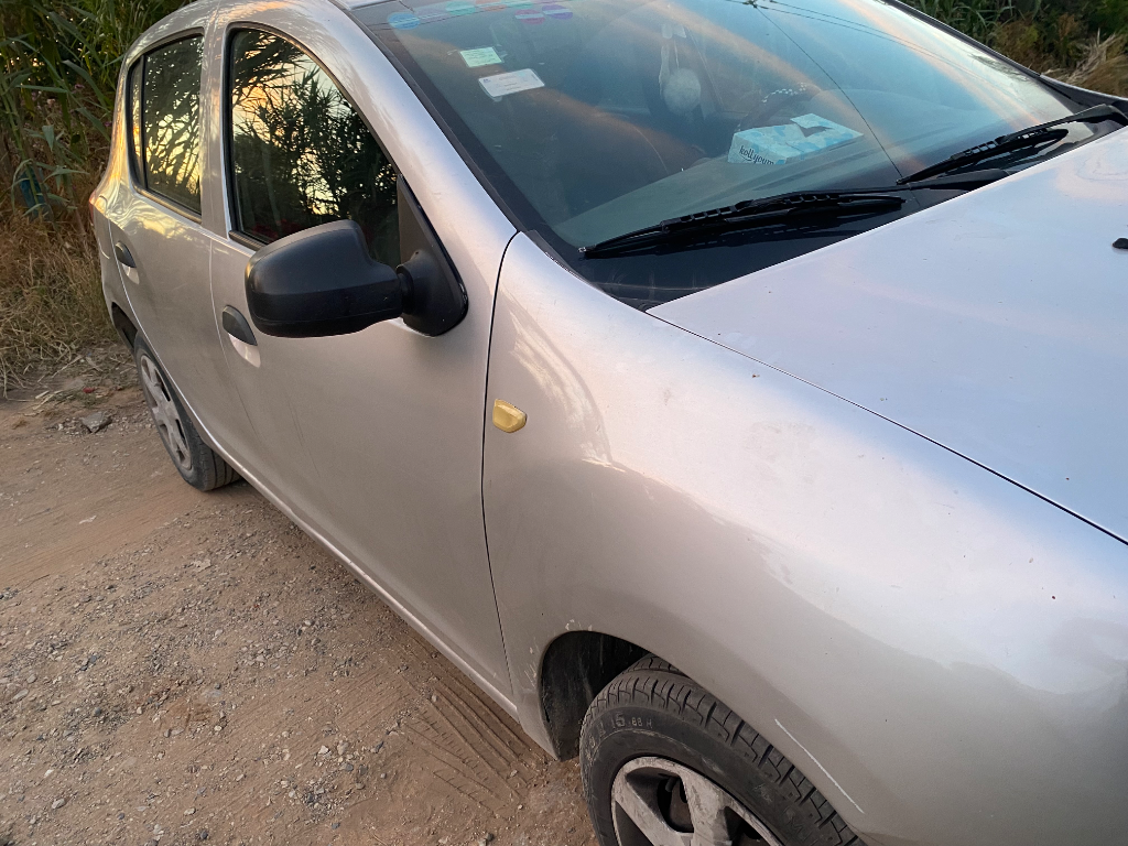 Dacia SANDERO - Photo 2