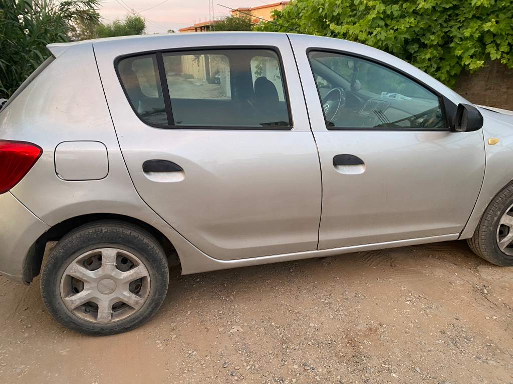 Dacia SANDERO - Photo 3