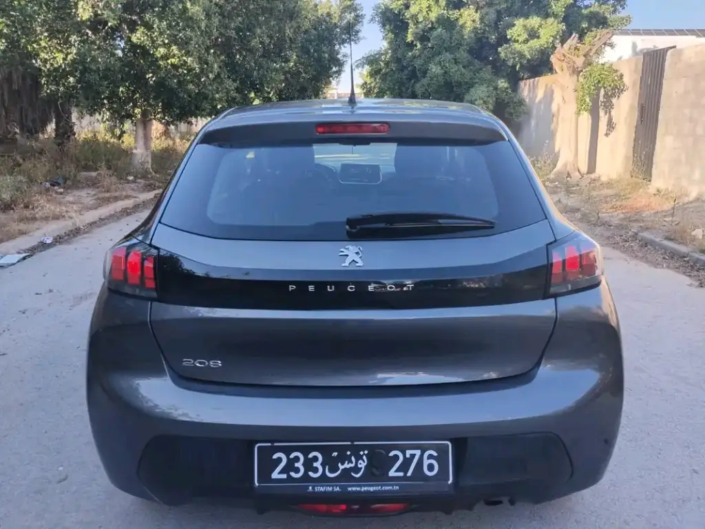 Peugeot 208 - Photo 8