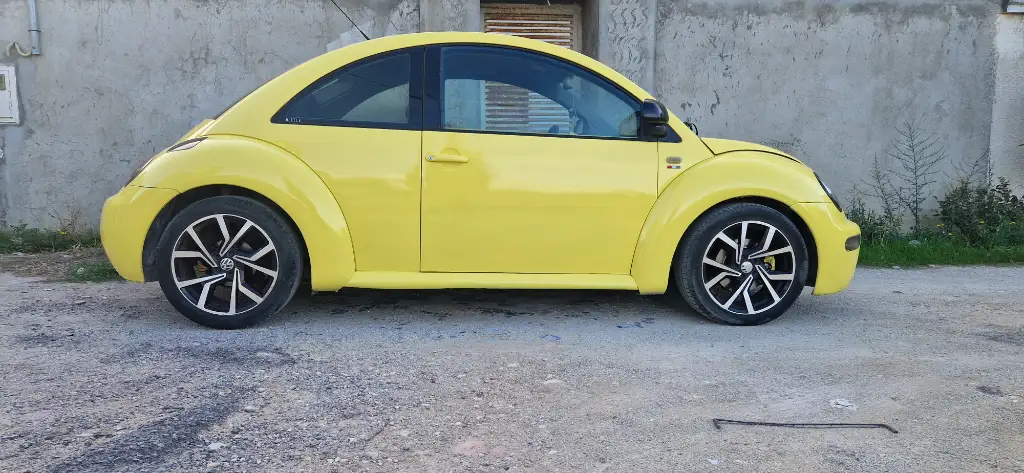 Volkswagen Beetle - Photo 2