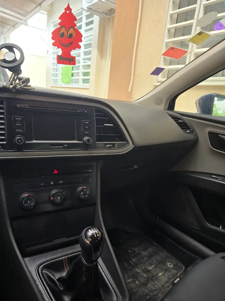 Seat Leon - Photo 4