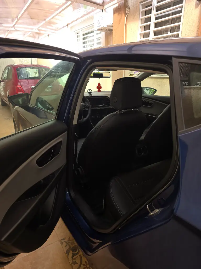 Seat Leon - Photo 6