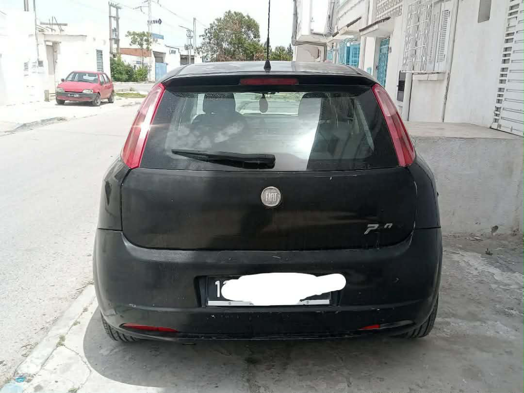 Fiat GRANDE PUNTO - Photo 2