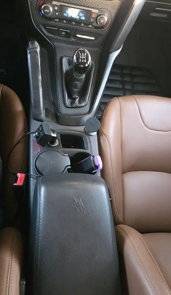 Ford FOCUS - Photo 8