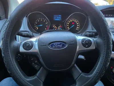 Ford FOCUS - Photo 7