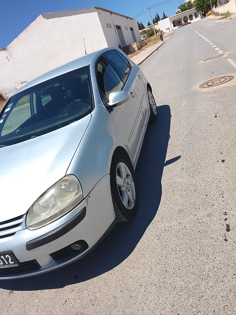 Volkswagen Golf 5 - Photo 3