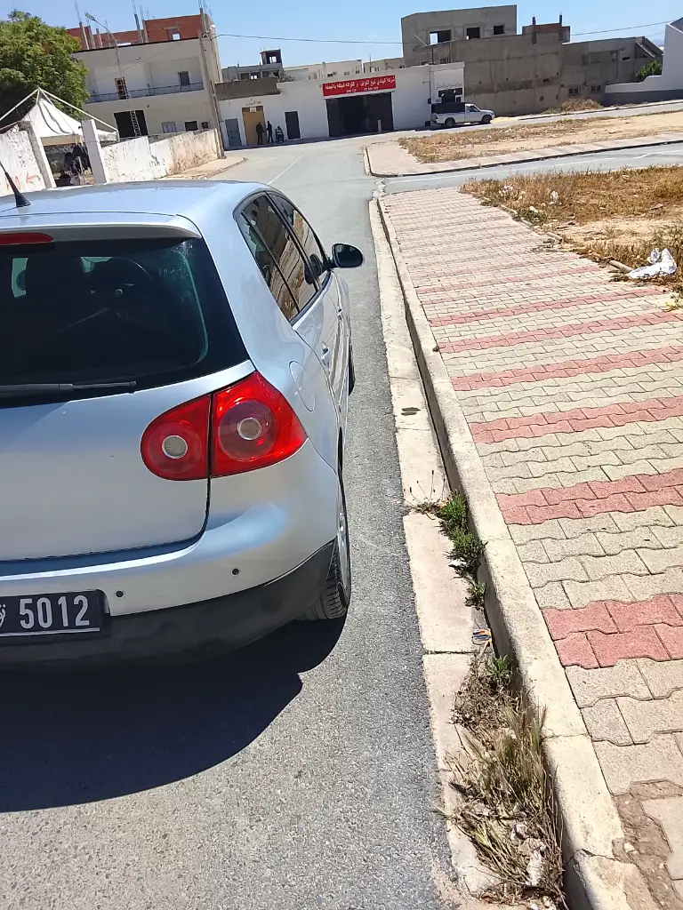 Volkswagen Golf 5 - Photo 5