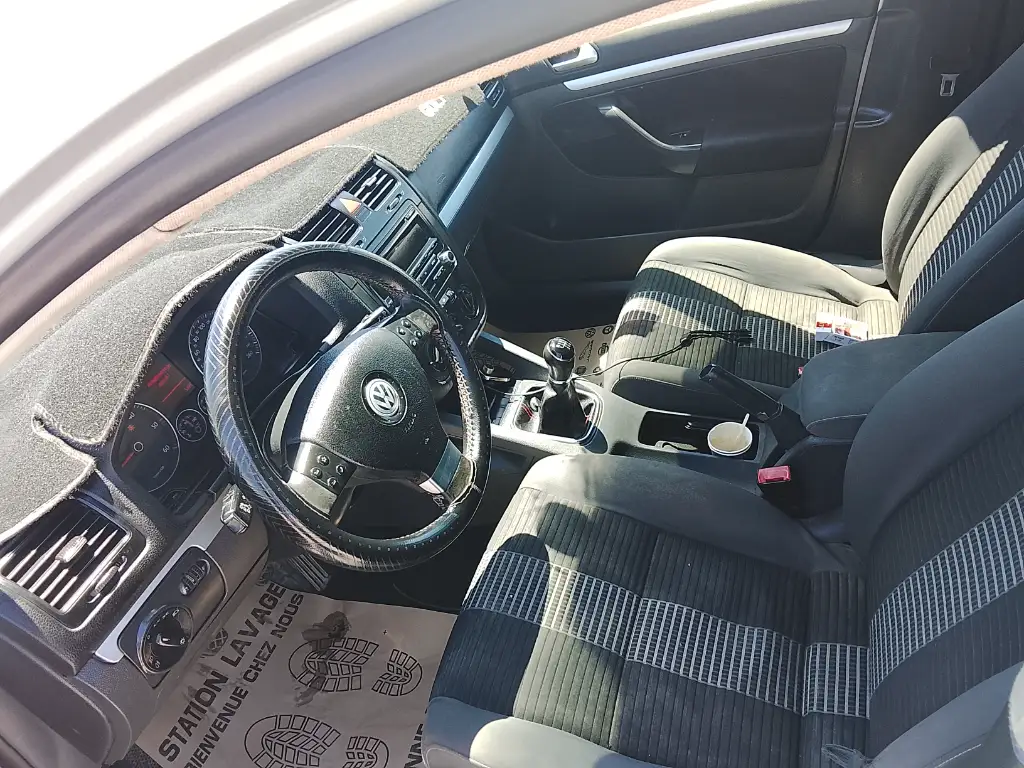 Volkswagen Golf 5 - Photo 9