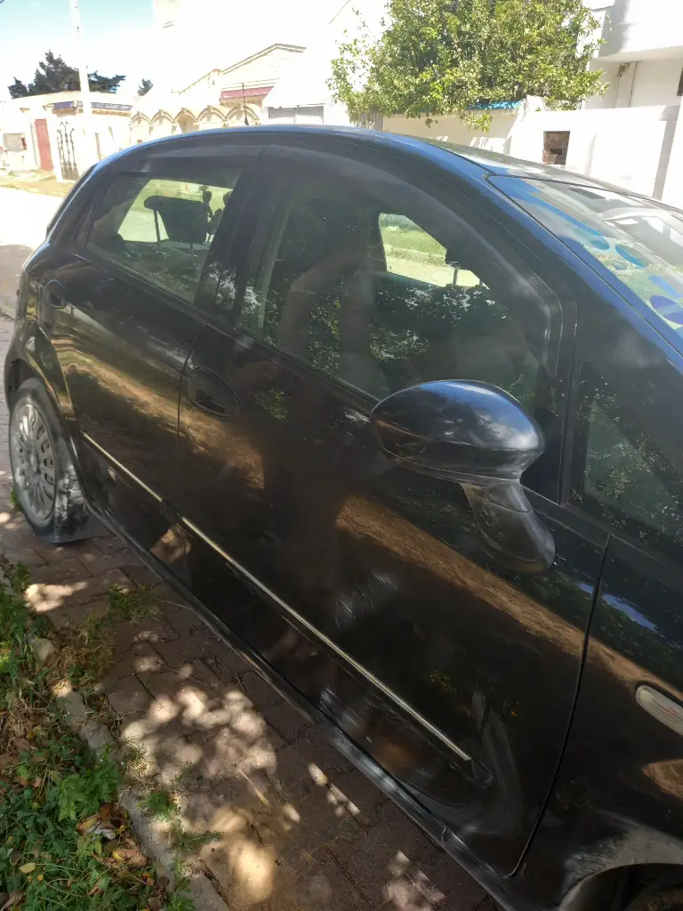 Fiat GRANDE PUNTO - Photo 3