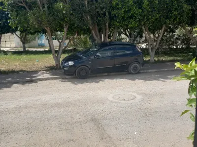 Fiat GRANDE PUNTO - Photo 2