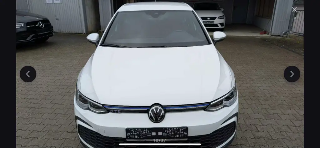 Volkswagen Golf 8 - Photo 3