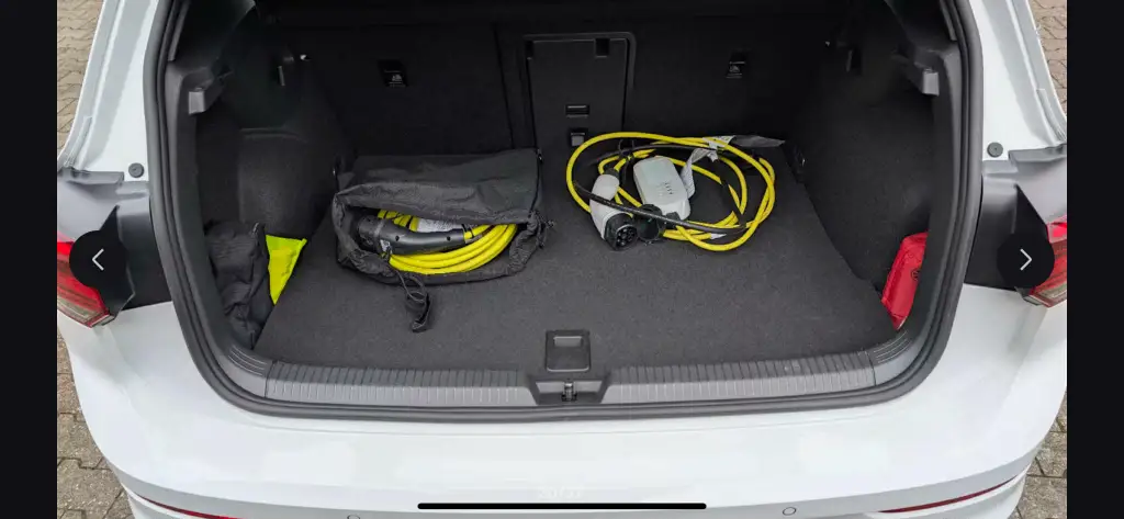 Volkswagen Golf 8 - Photo 11