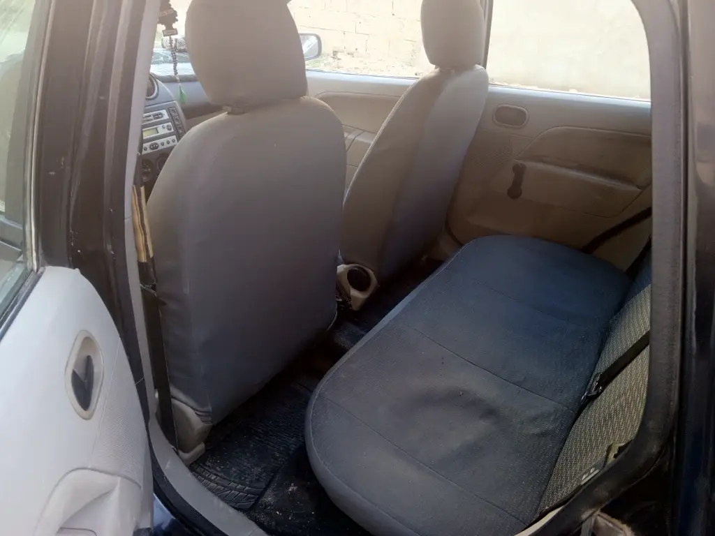 Ford FIESTA - Photo 7