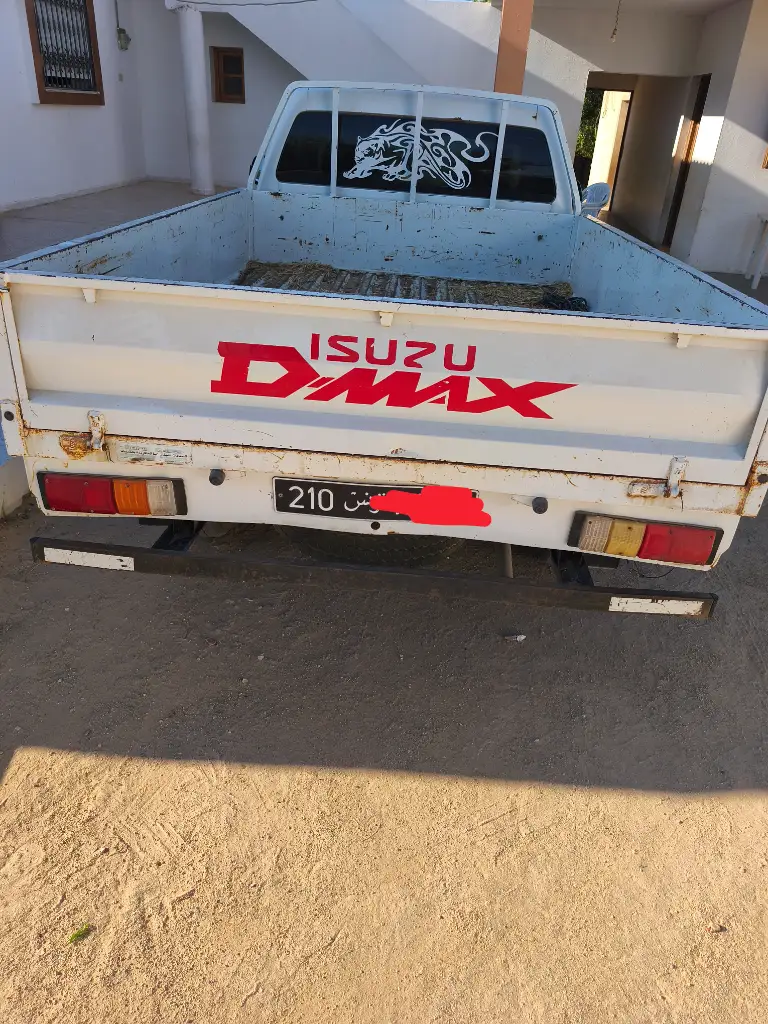 Isuzu D MAX - Photo 2