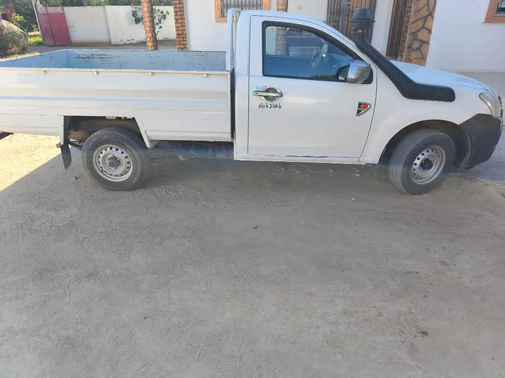 Isuzu D MAX - Photo 3