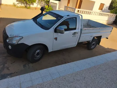 Isuzu D MAX - Photo 2