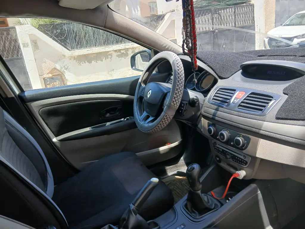 Renault Megane - Photo 4