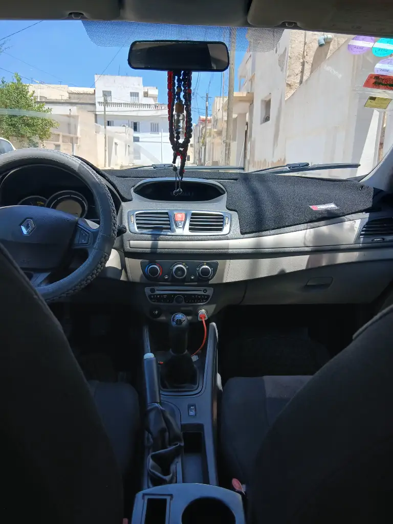 Renault Megane - Photo 7