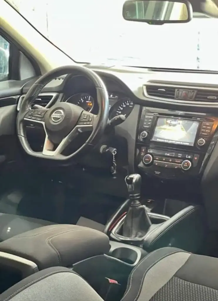 Nissan Qashqai - Photo 2