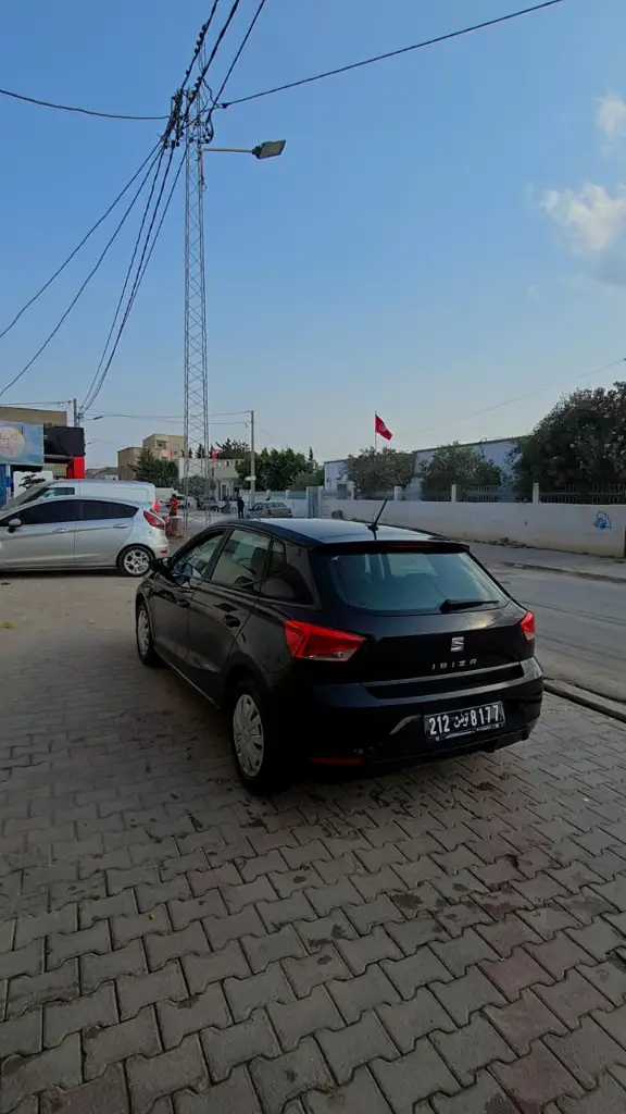 Seat Ibiza - Photo 2