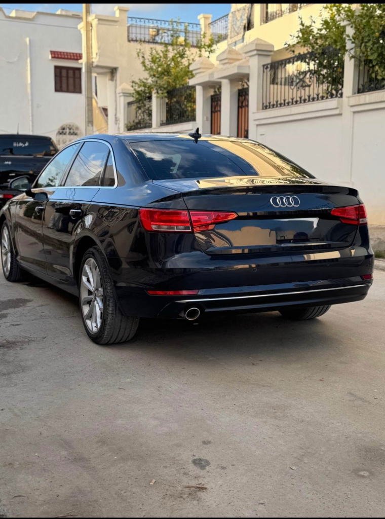 Audi A4 - Photo 4