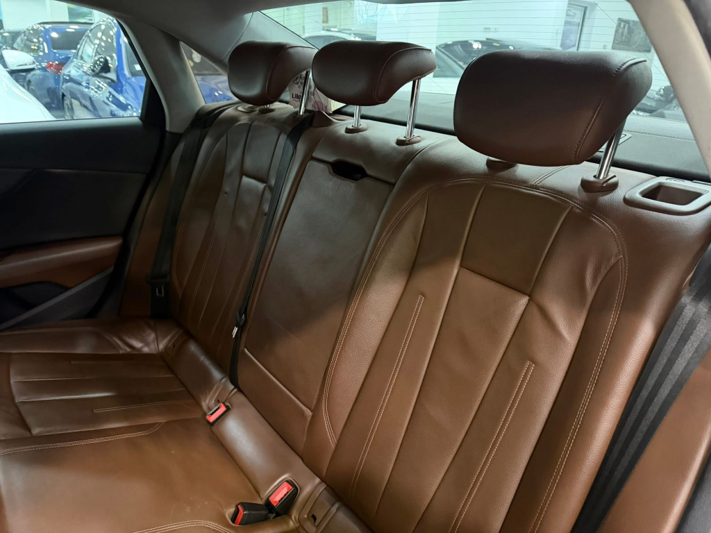 Audi A4 - Photo 9