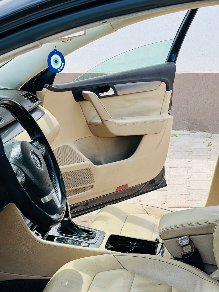 Volkswagen Passat - Photo 7
