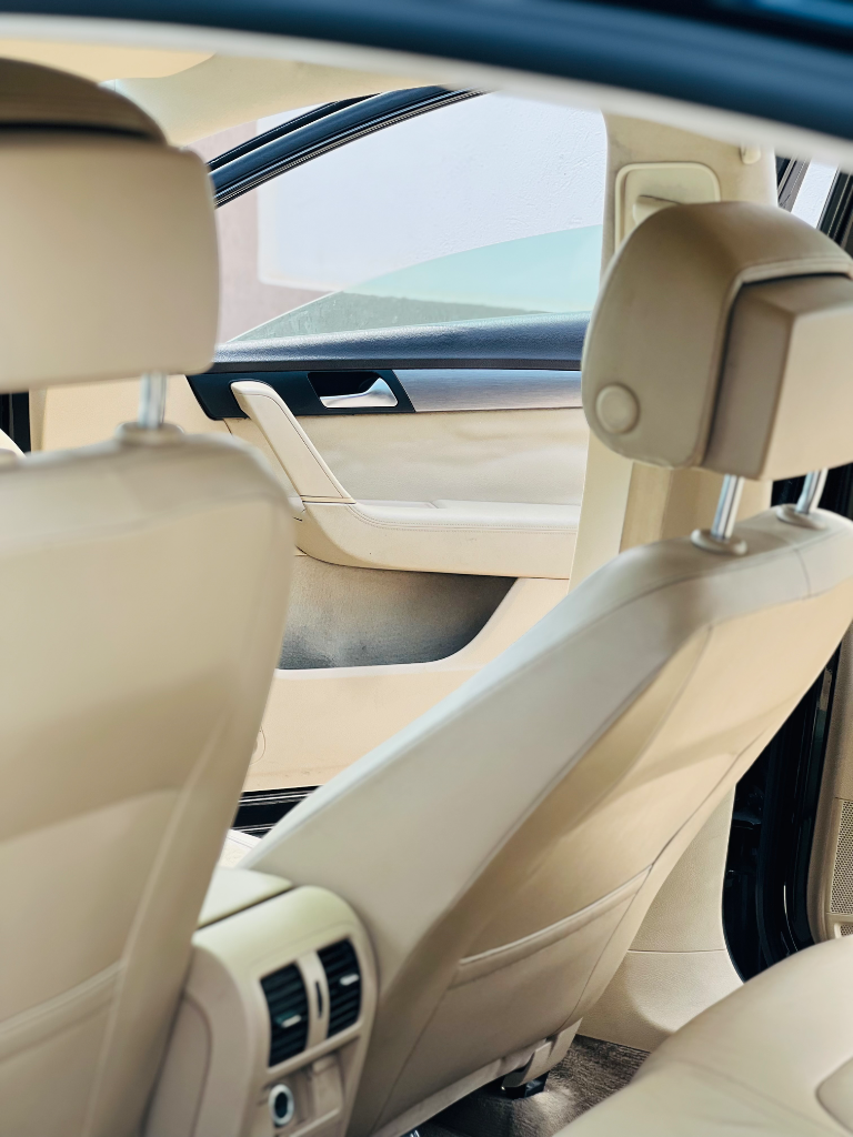 Volkswagen Passat - Photo 8