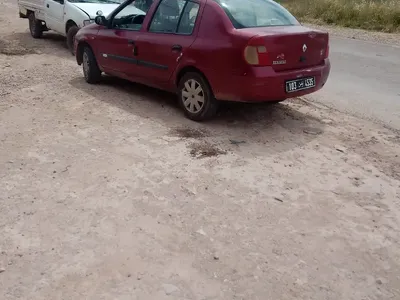 Renault Clio - Photo 2