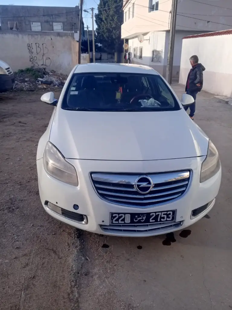 Opel Insignia 2011