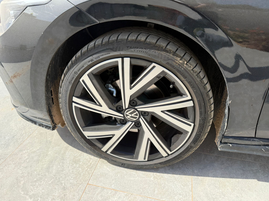 Volkswagen Golf 8 - Photo 7