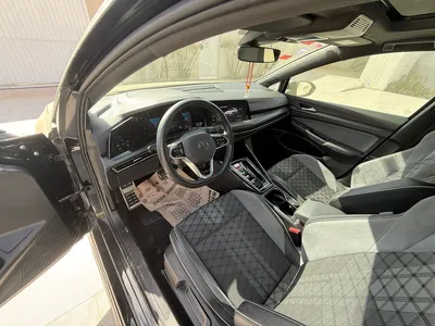 Volkswagen Golf 8 - Photo 5