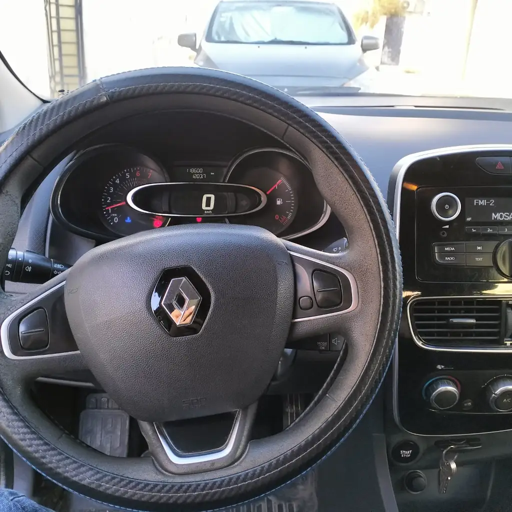 Renault Clio - Photo 7