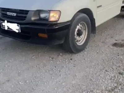Isuzu Autre 2002 139 km