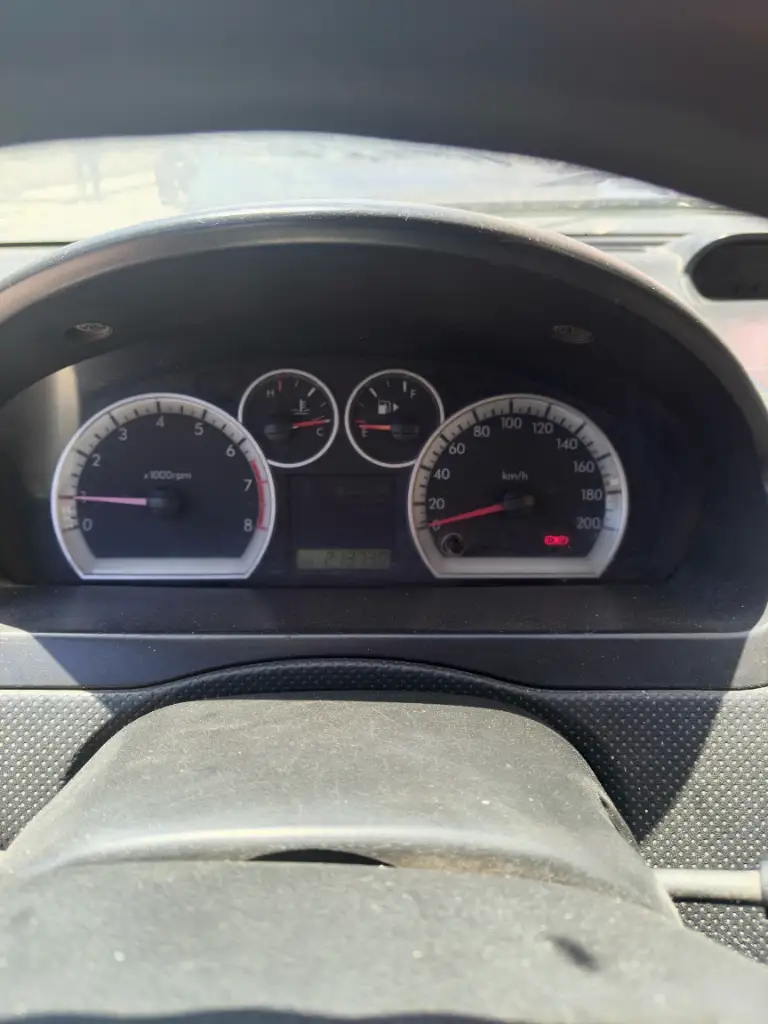 Chevrolet AVEO - Photo 4