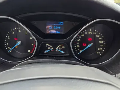 Ford FOCUS - Photo 3